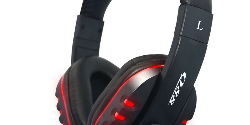Wholesale music gaming LED stereo wired headphones with microphone