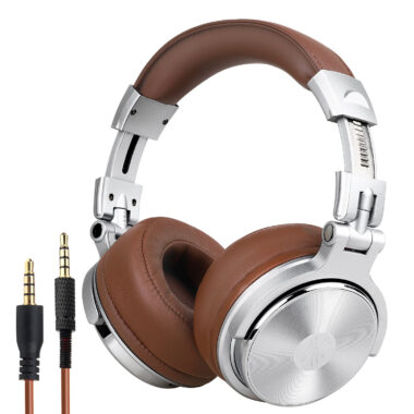 High-quality wired headphones with microphone manufacturer