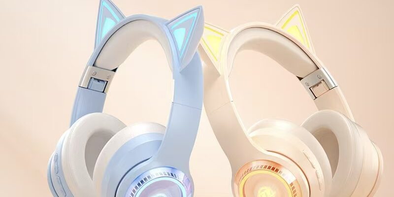 Cat-ear cool esports wireless headphone with LED lighting
