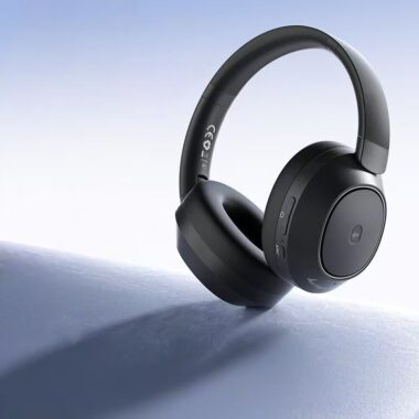 Over-ear gaming ANC noise cancelling headphones with full-ear design