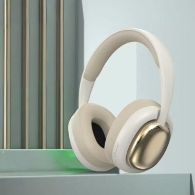 Custom over-ear bass gaming Bluetooth wireless headphone