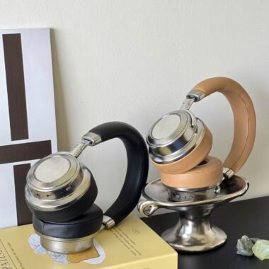 Retro heavy bass long-battery noise cancelling headphones