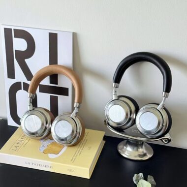 Retro heavy bass long-battery noise cancelling headphones
