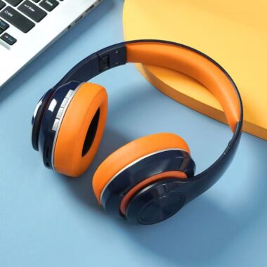 Long-lasting bass sports wireless headphone with noise cancelling