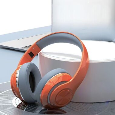 Long-lasting bass sports wireless headphone with noise cancelling