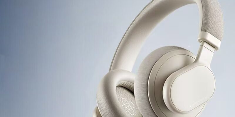 Stylish active noise cancelling headphones for daily use