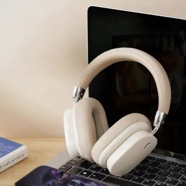 Universal Bluetooth active noise cancelling headphones for PC and mobile