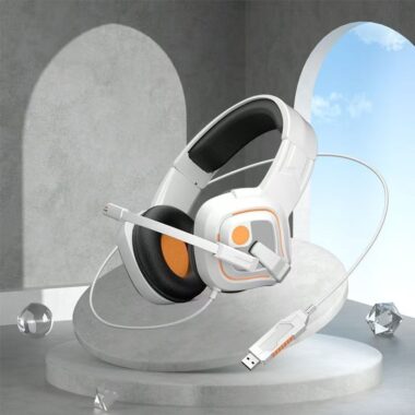 PC gaming compatible wired headphone with clear audio